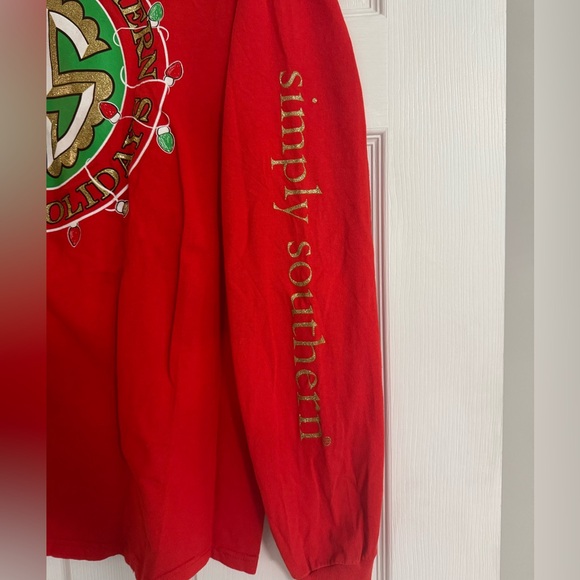 Simply Southern Holiday Long Sleeve Shirt Red Christmas Lights Gold Logo Tee - Picture 3 of 6